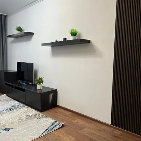 Уютная Двушка В Центре Temirtau Exterior photo